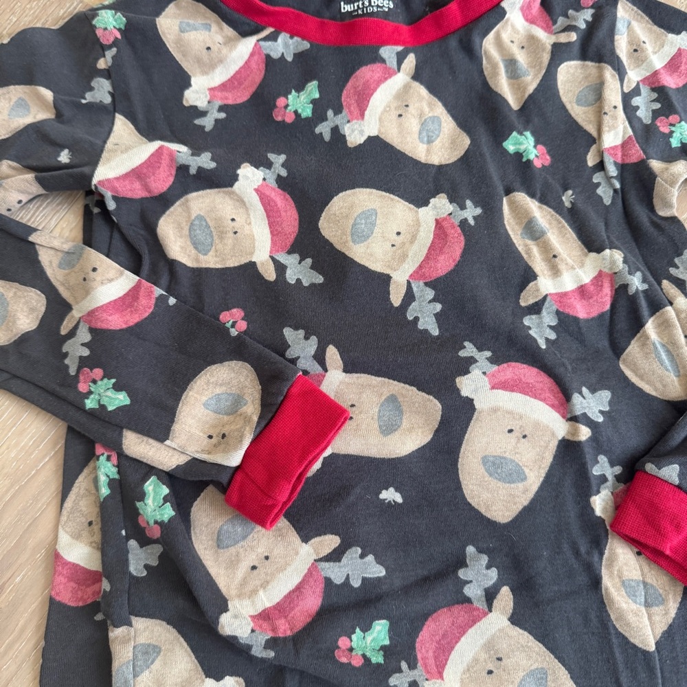 Burt's Bees Kids Pajama Set - Black and Red Reindeer - Picture 2 of 3